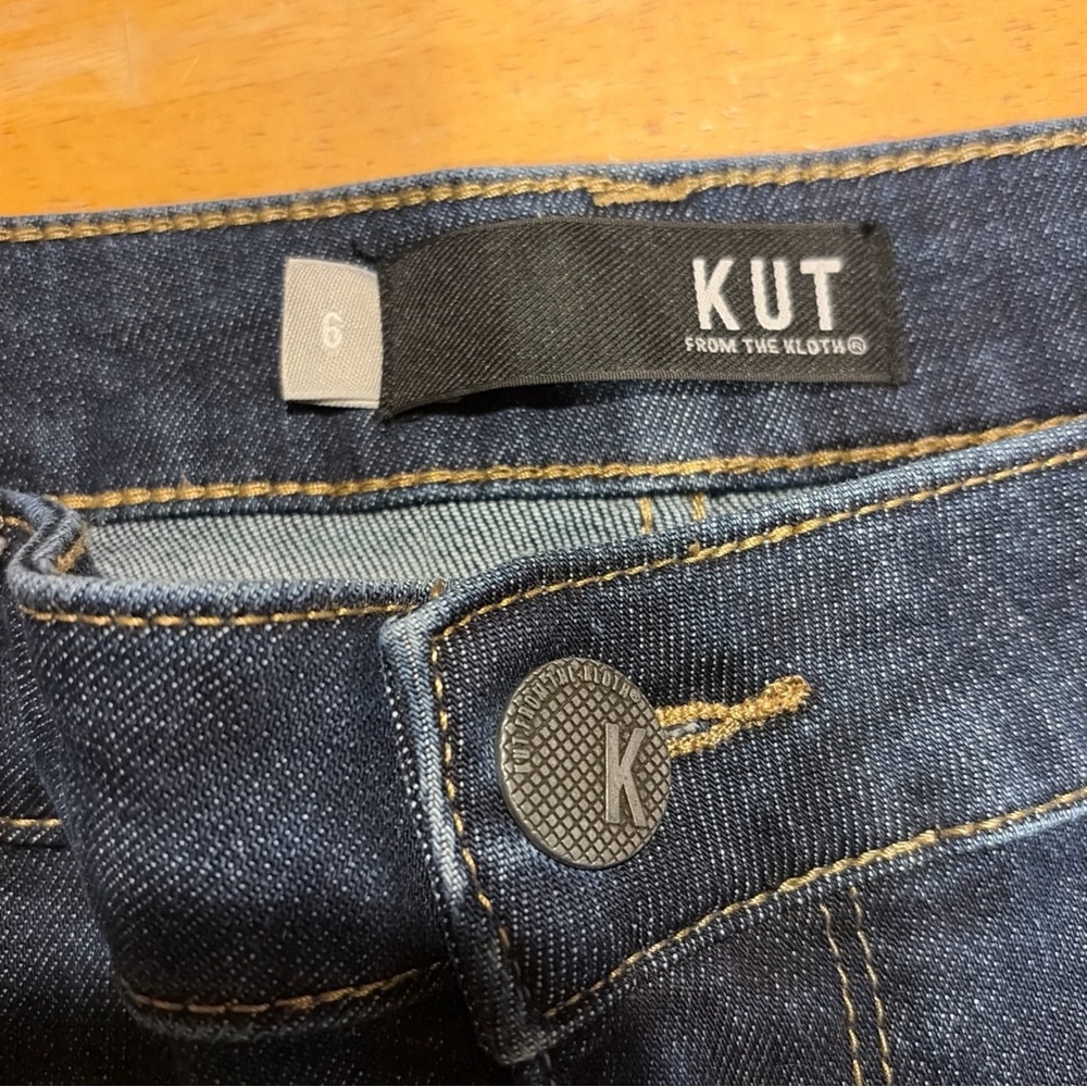 Kut from the Kloth Women's Jean Shorts - Dark Indigo - Picture 2 of 6